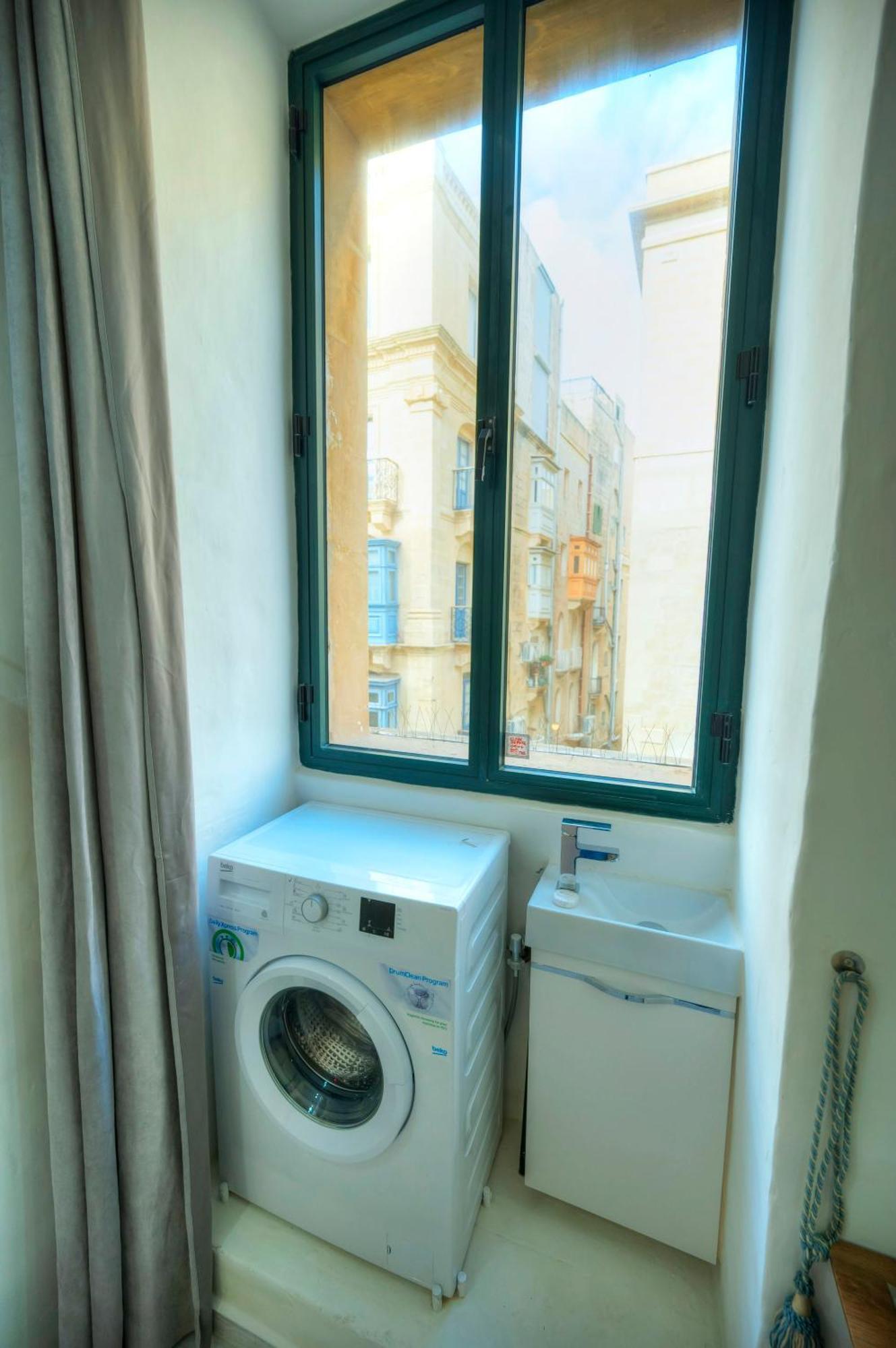 Charming 3 Storey Apartment In Valletta Centre, Ngri1-1 Dış mekan fotoğraf